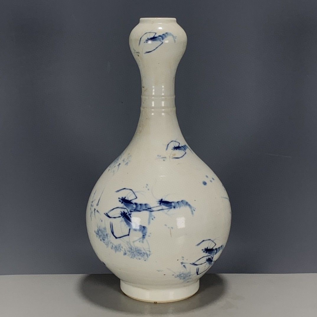Vintage Collectible Pottery - 紅仙王朝風下絵付け青白ニンニク頭型花瓶手描きエビ柄ヴィンテージ陶器コレクターズアイテム装飾品