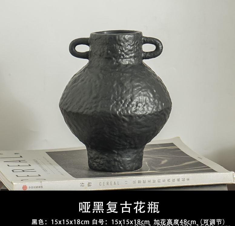 Vintage Collectible Pottery - 手描きの青白の平らな磁器ティーポット、梅の花模様、中国のヴィンテージ茶器、コレクション装飾品