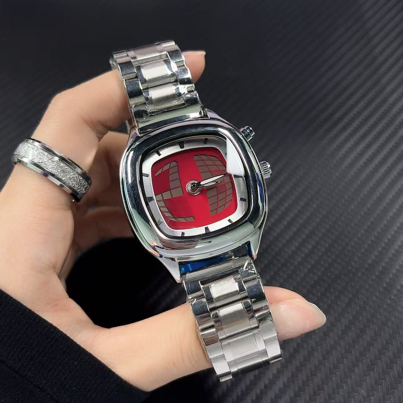 ミレニアムレトロスタイルメンズウォッチクォーツ時計30m防水 - Vintage Watch Collecting のレビューと価格