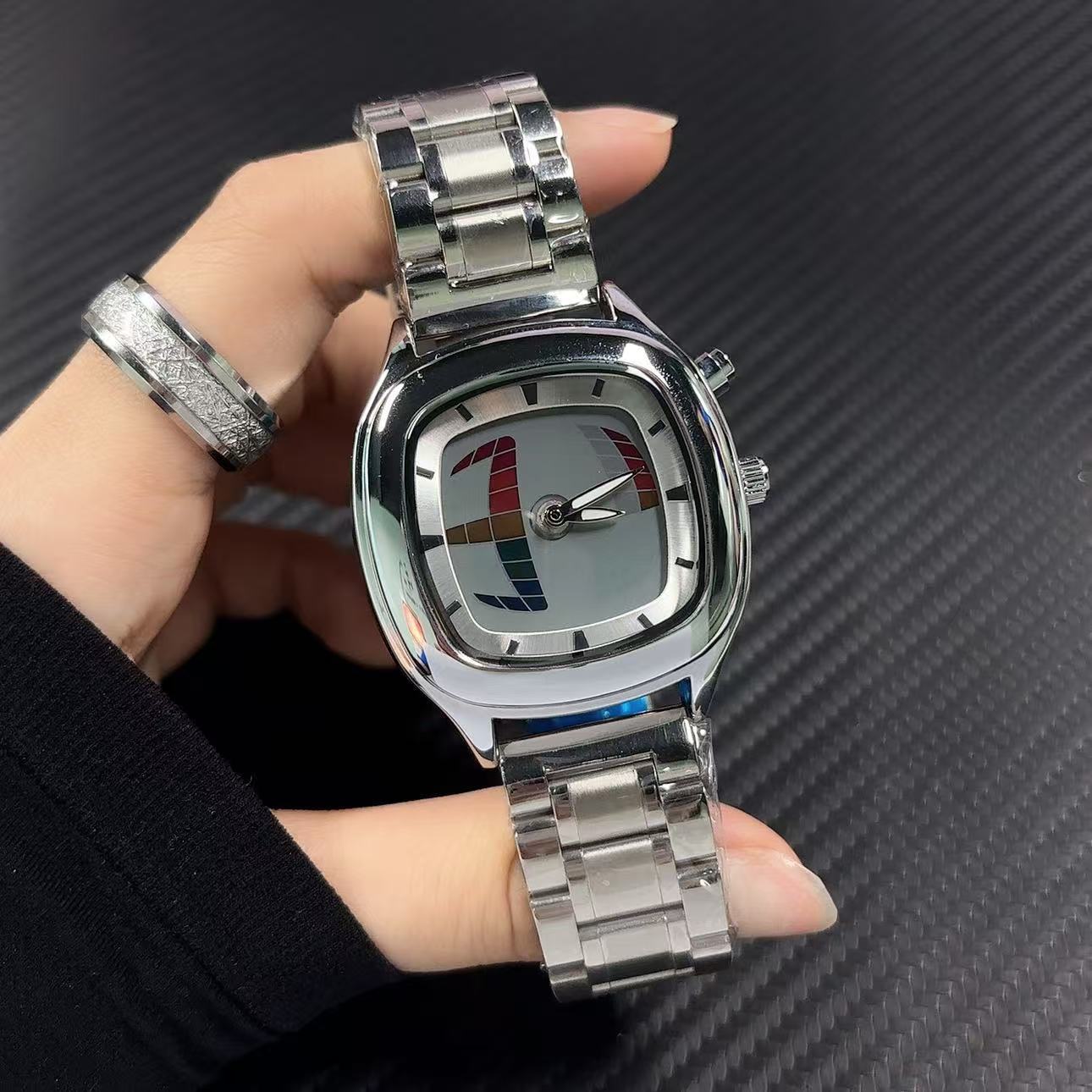 ミレニアムレトロスタイルメンズウォッチクォーツ時計30m防水 - Vintage Watch Collecting のレビューと価格