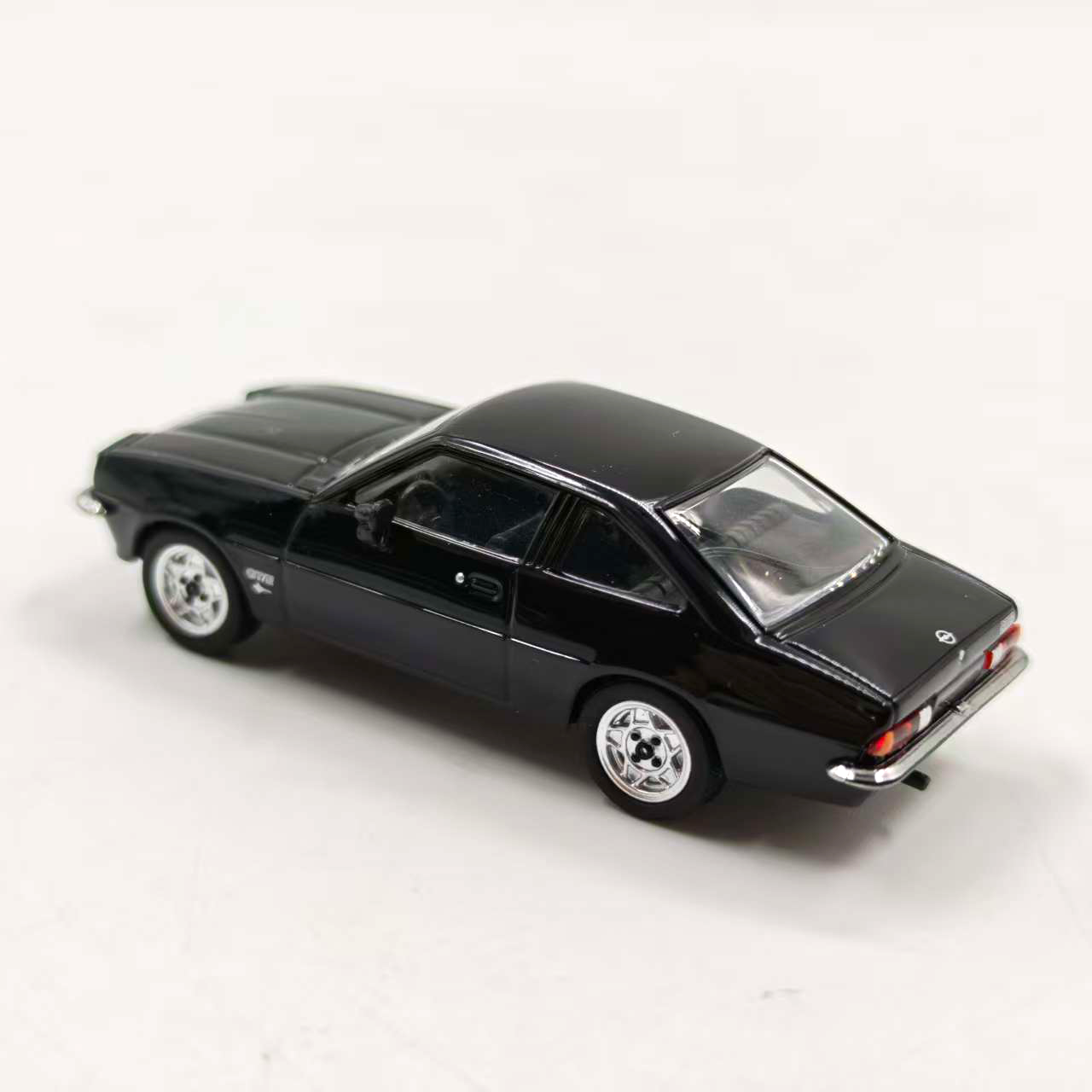 1/87スケール オペル GT/E スポーツ サンドテーブル - Vintage And Collectible Toys のレビューと価格