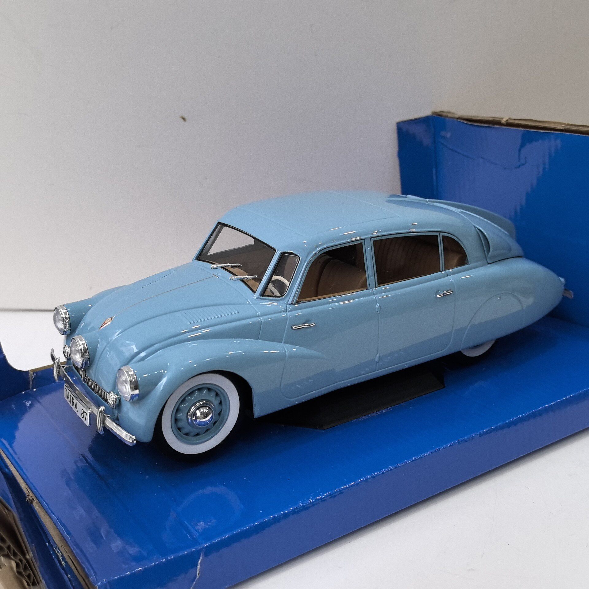 MCGダイキャスト 1/18スケール TATRA 87 ヴィ - Vintage And Collectible Toys のレビューと価格
