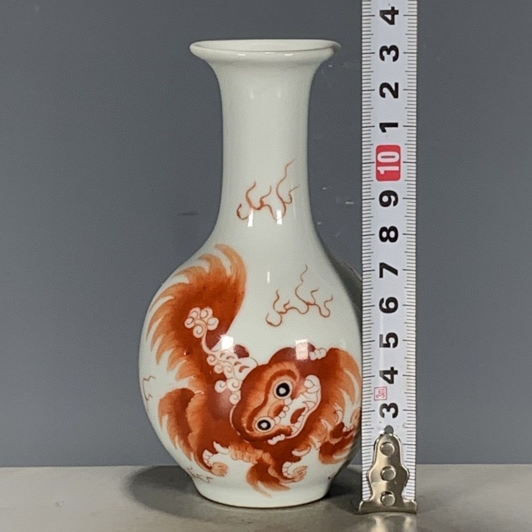 ヴィンテージ中国武彩鉄製赤磁器花瓶、神徳堂マーク、手描き太師 - Vintage Collectible Pottery のレビューと価格