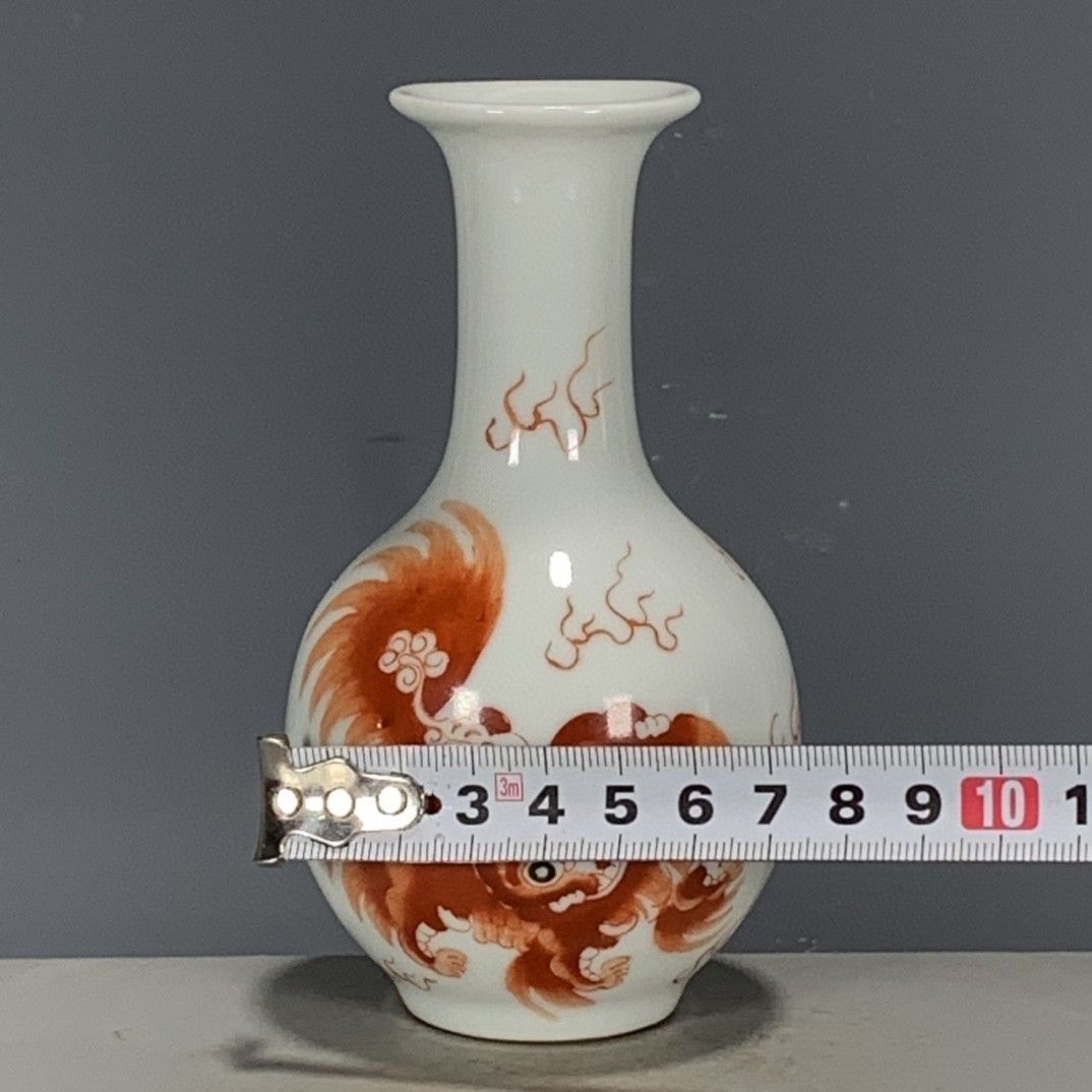 ヴィンテージ中国武彩鉄製赤磁器花瓶、神徳堂マーク、手描き太師 - Vintage Collectible Pottery のレビューと価格