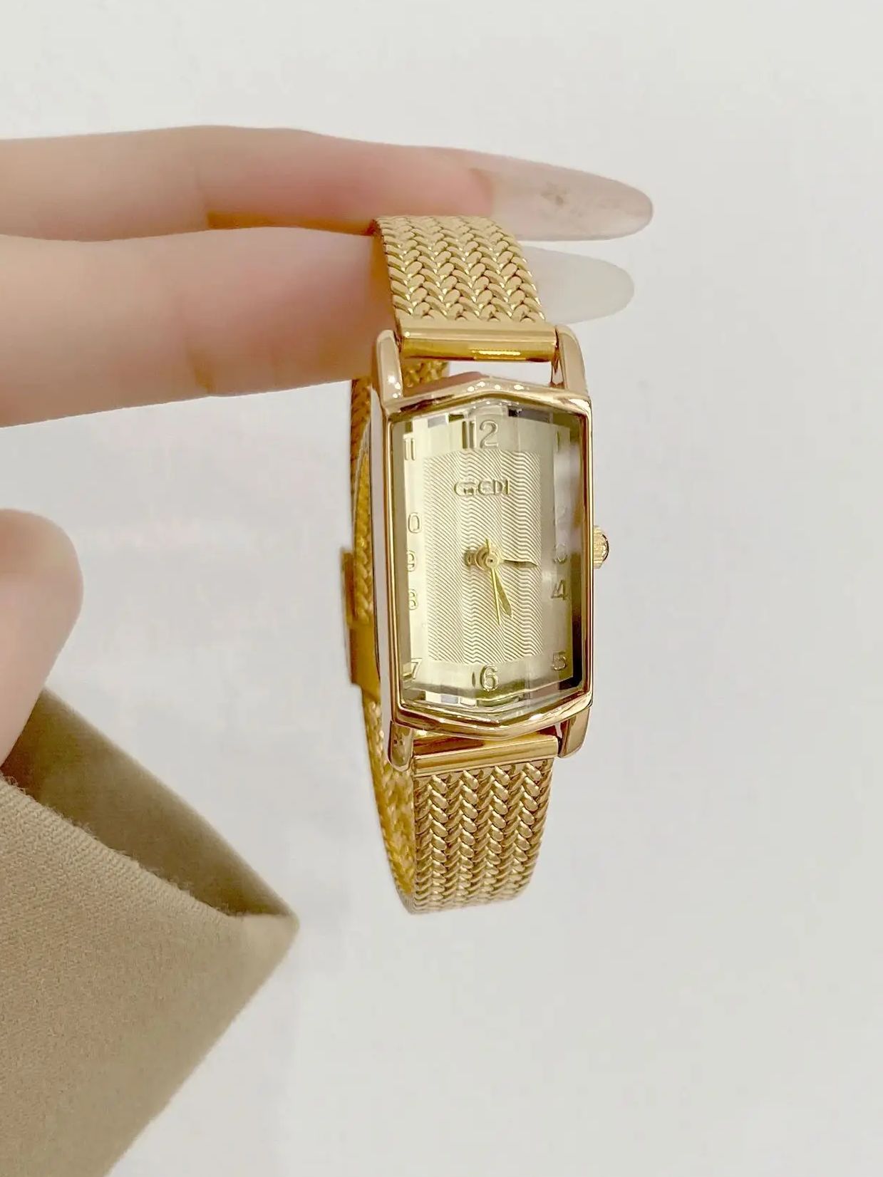 ヴィンテージゴールドレディースウォッチコレクションレトロ長方 - Vintage Watch Collecting のレビューと価格